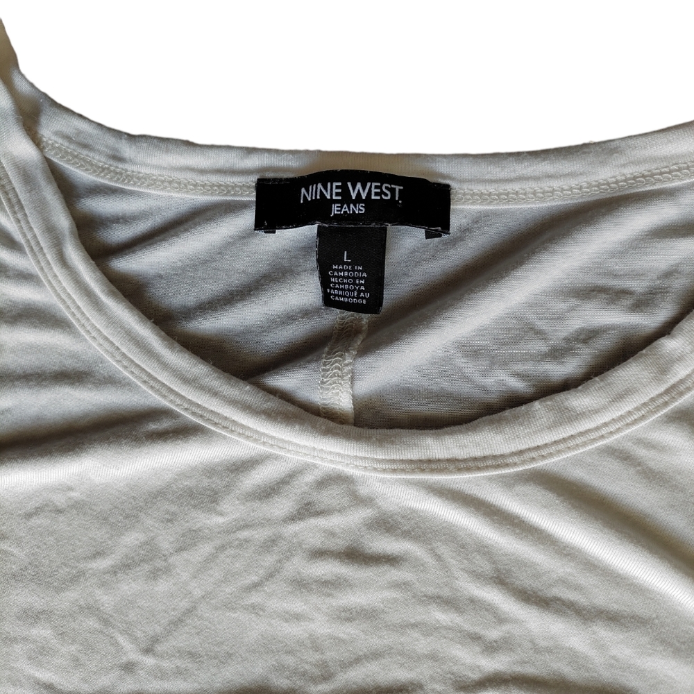 Nine West Shirt with Thin Lace Bottom size Large